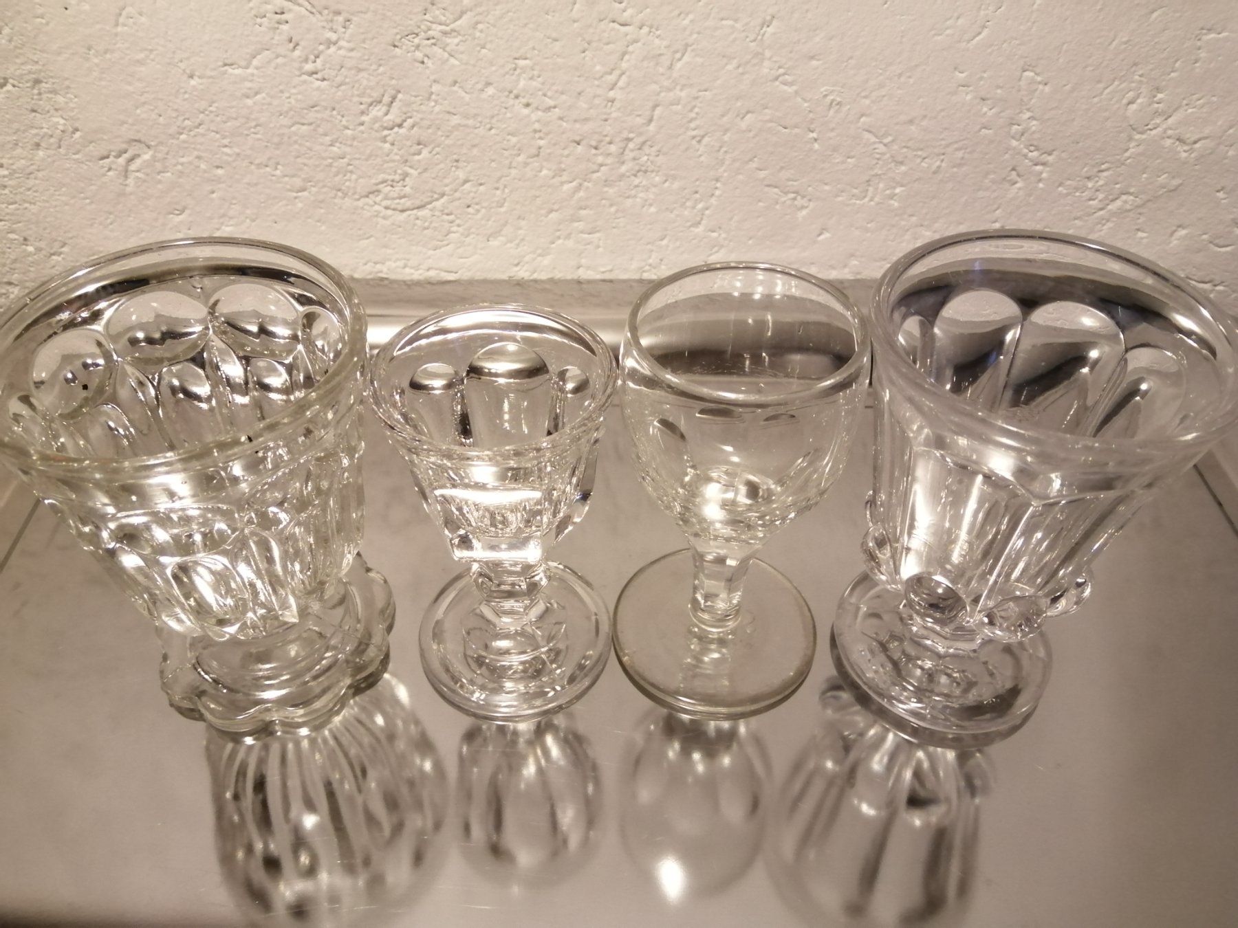 Gläser: Gläser, 4 Stück, Antik, Kelche, Einzelstücke – Gebraucht aus Ostermundigen von Dinge1 1