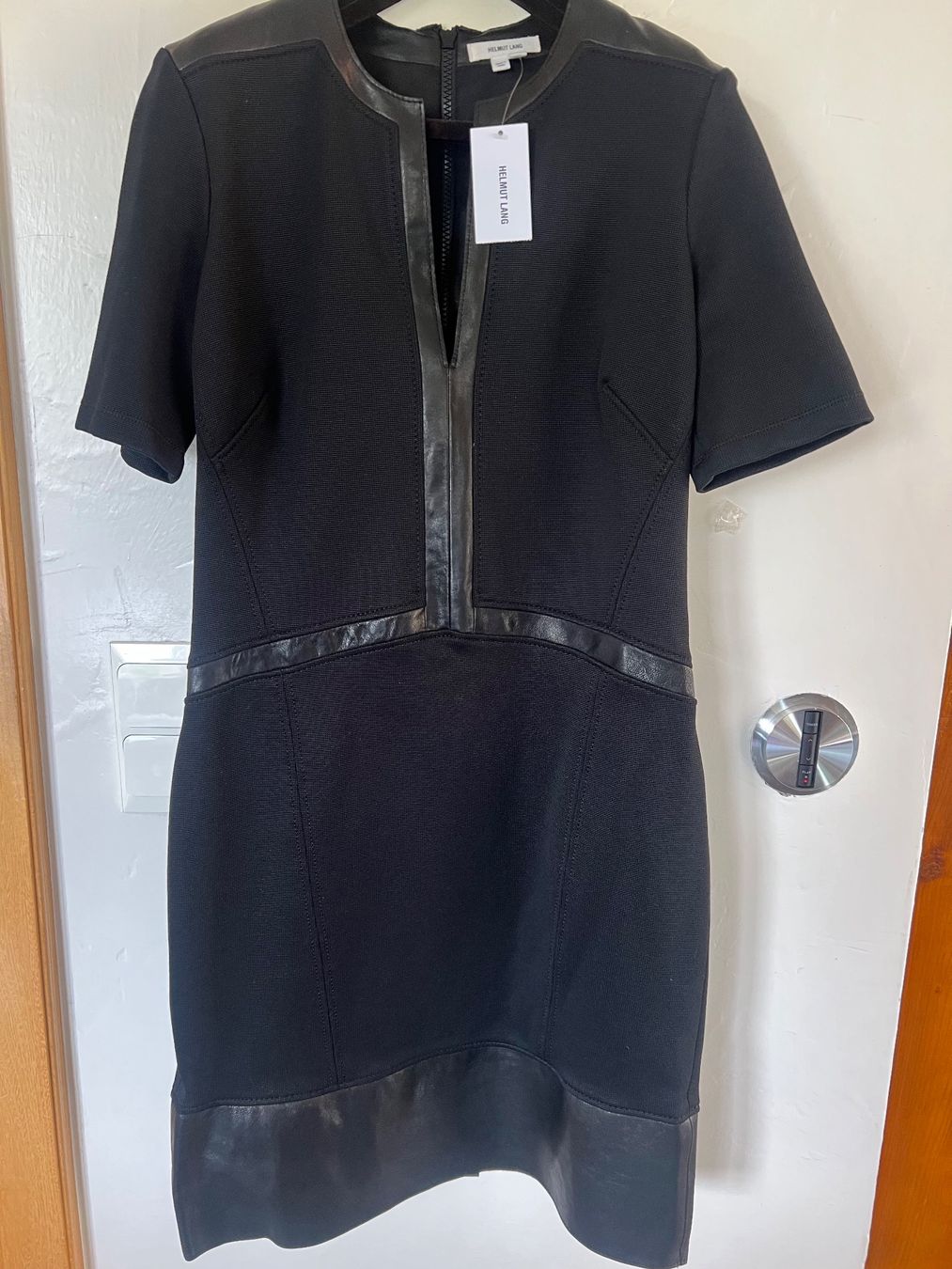 Helmut Lang Kleider: Robe Helmut Lang – Neu (gemäss Beschreibung) aus Jouxtens-Mézery von Hoerler02 7