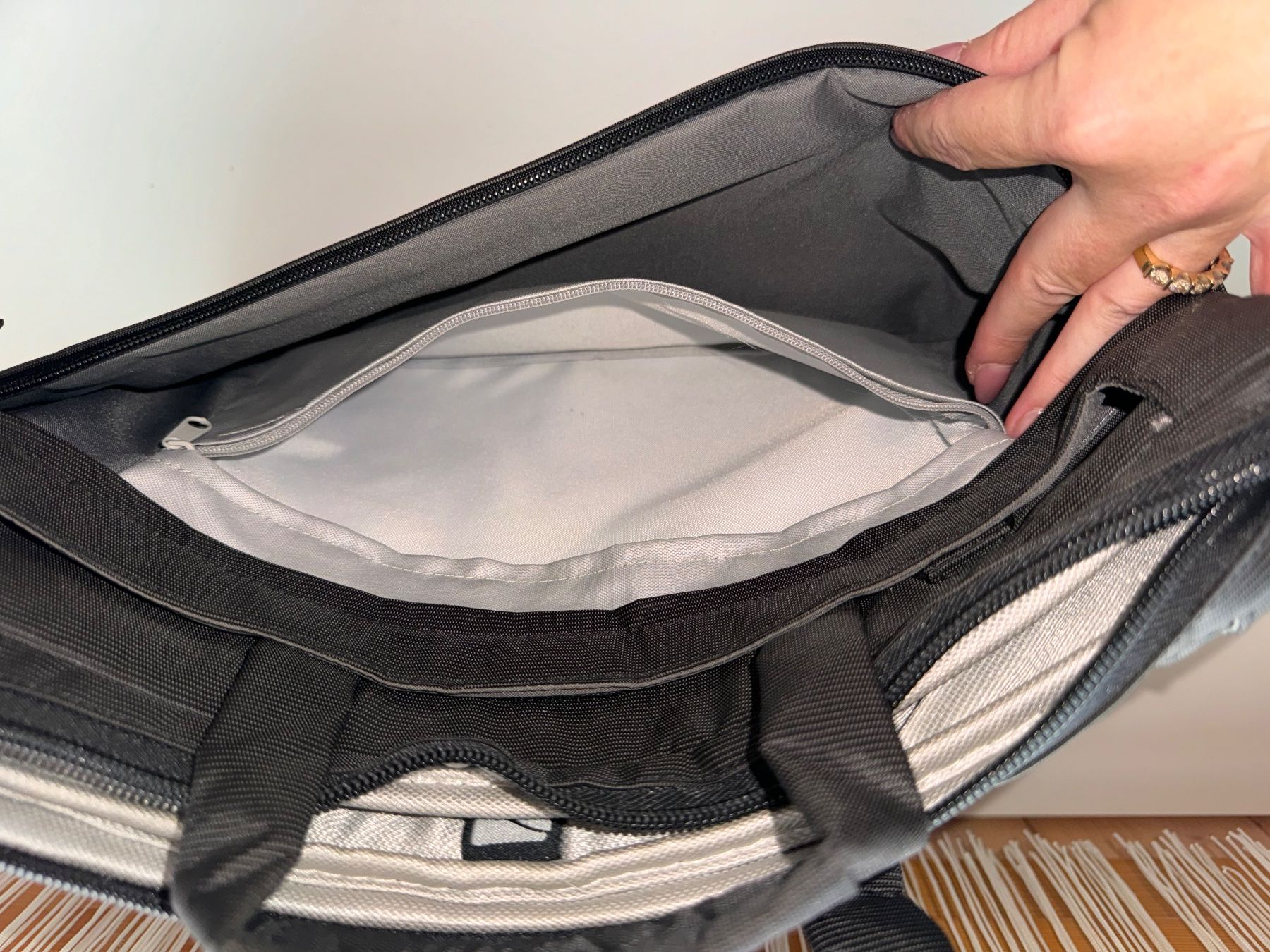Tucano Borse: Laptop Tasche von Tucano – Usato da Grosswangen venduto da shoes.bags.and.co 2