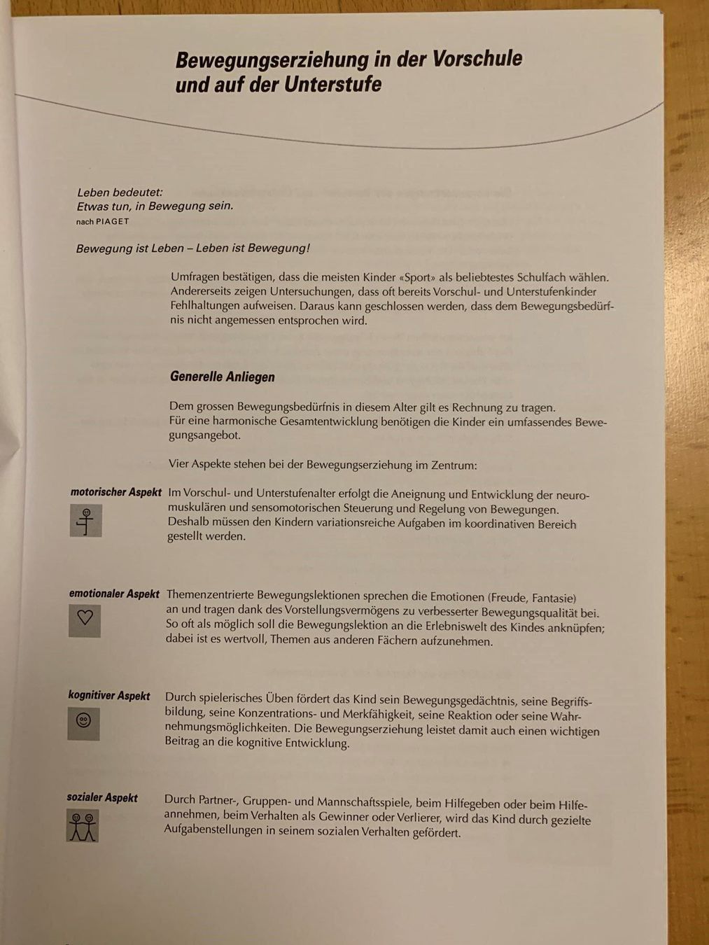 Bücher: Bewegung im Mittelpunkt – Gebraucht aus Udligenswil von Trisha70 3