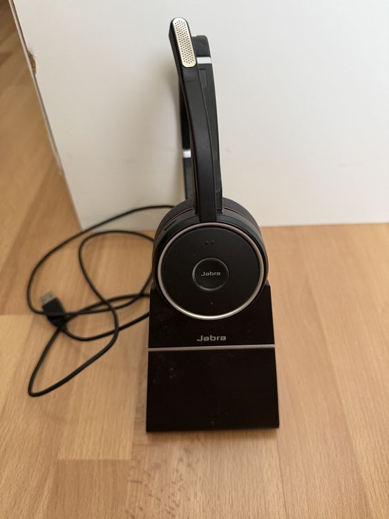 Jabra Kopfhörer: Jabra Evolve 65 Headset mit Ladestation - Top Zustand! – Gebraucht aus Aarburg von pesce17
