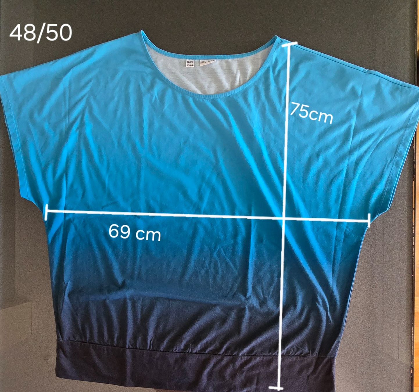 T-shirt: Shirt mit Farbverlauf Gr. 48/50 – Usato da Meggen venduto da everydaysale