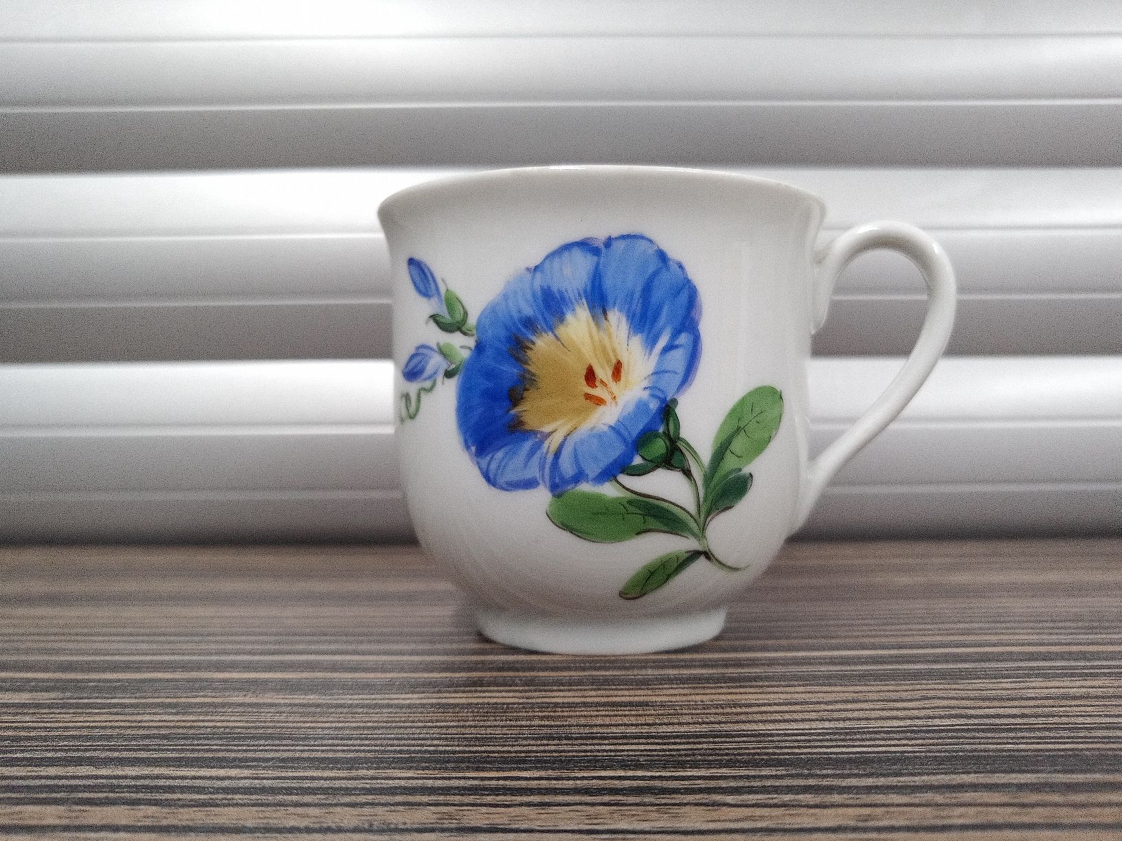 Tazze: Meissen Tasse blaue Blume – Usato da Reiden venduto da Zofi-Brocki
