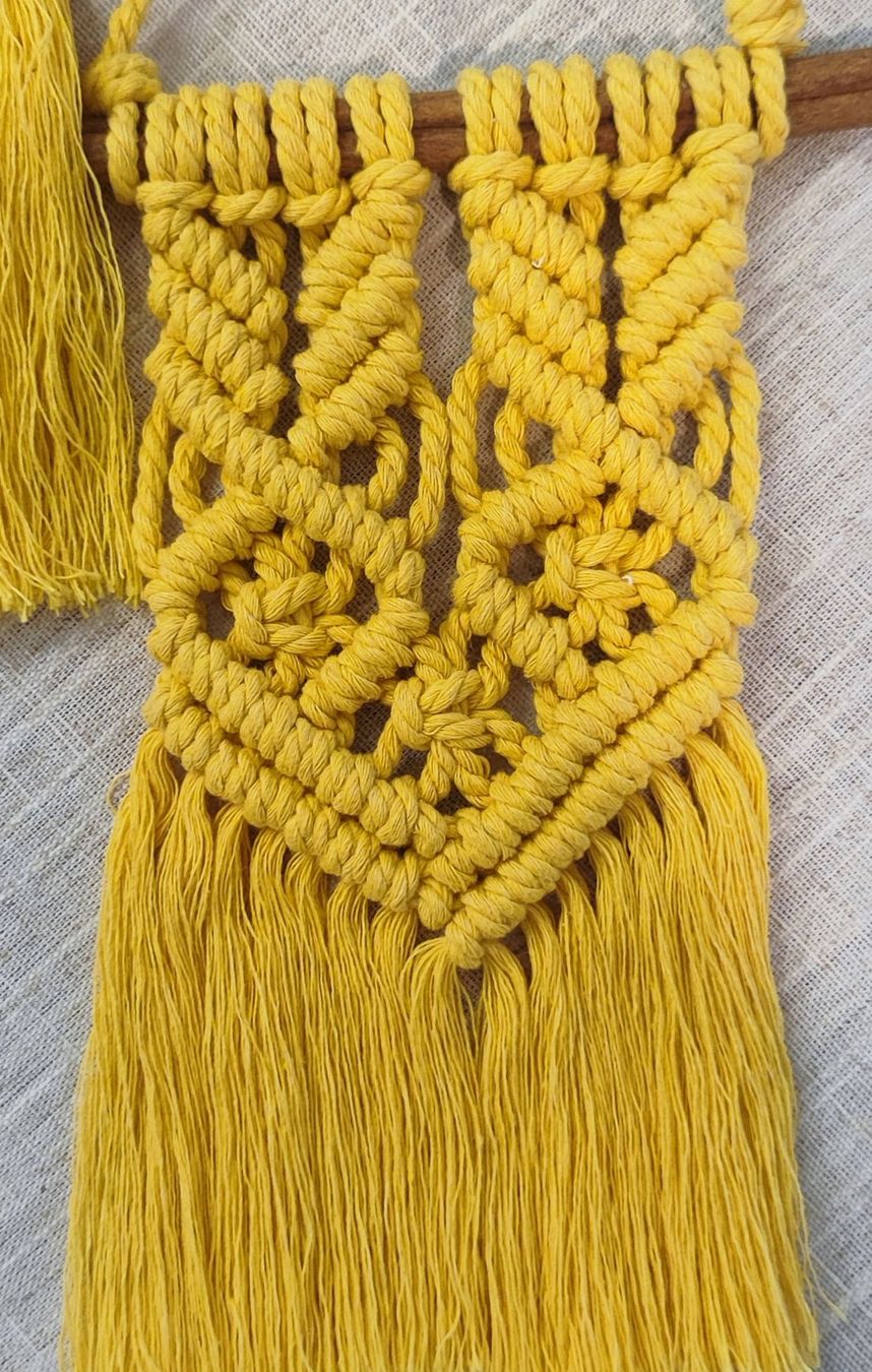 Alle Dekorationen: 3er Set Mini Makramee Wandbehang, Gelb, Boho Style, Handm... – Neu und originalverpackt aus Männedorf von mes_7725 1