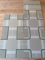 4 x Lego Kreuzung + 1 Abzweigung Strassenplatte ab Fr. 9.90!