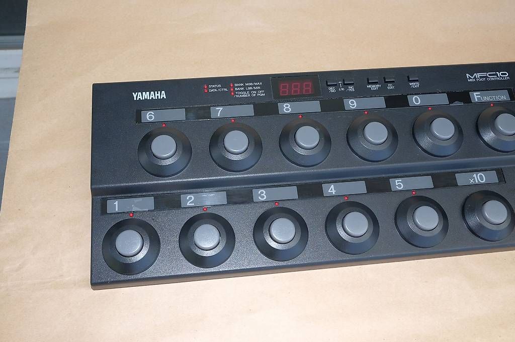 Yamaha Musikinstrumente: Yamaha MFC-10 MIDI Foot Controller – Gebraucht aus Basel von Bertob 1