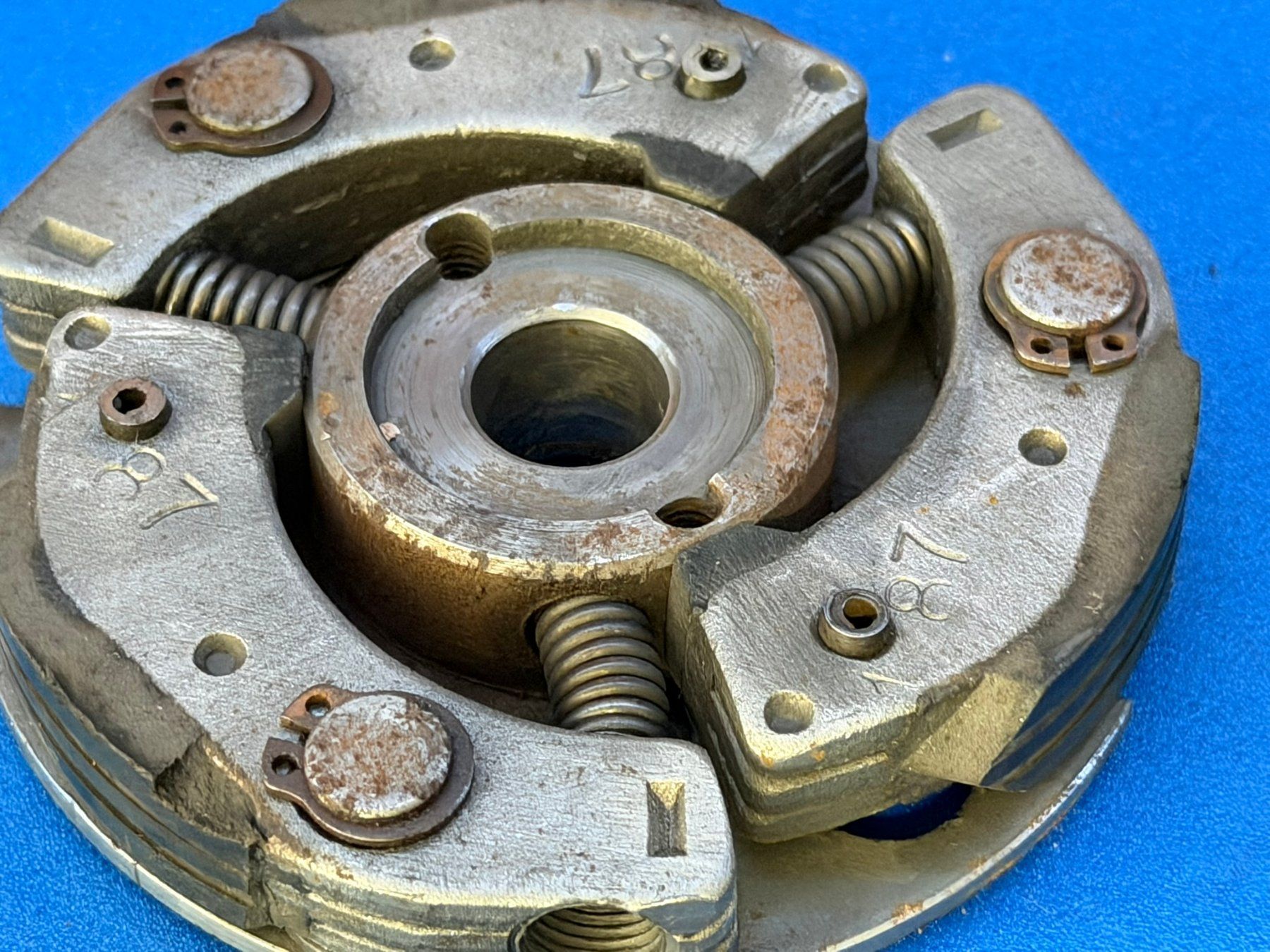 Parti ricambio per ciclomotori: Puch E50 Kupplung Surflex original mit langen Belägen – Usato da Bolken venduto da si.x.las 1