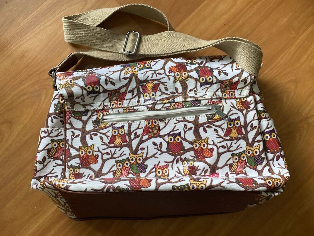 Borse da donna: Umhängetasche, 27/34 cm, Twint möglich – Usato da Adliswil venduto da luzia31 1