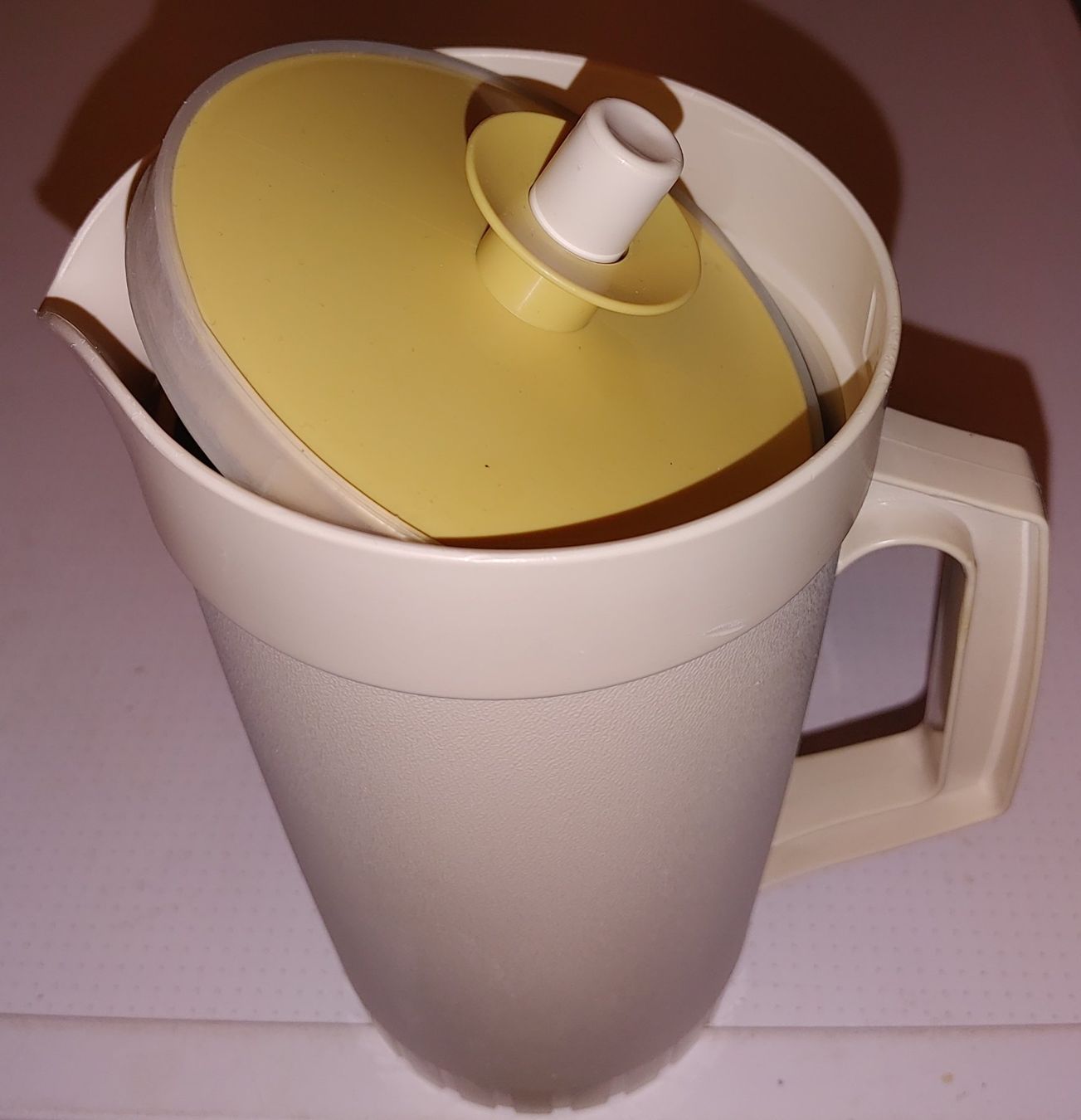 Tupperware Contenitori & Simili: Tupperware Krug – Usato da Buttwil venduto da jrisengel