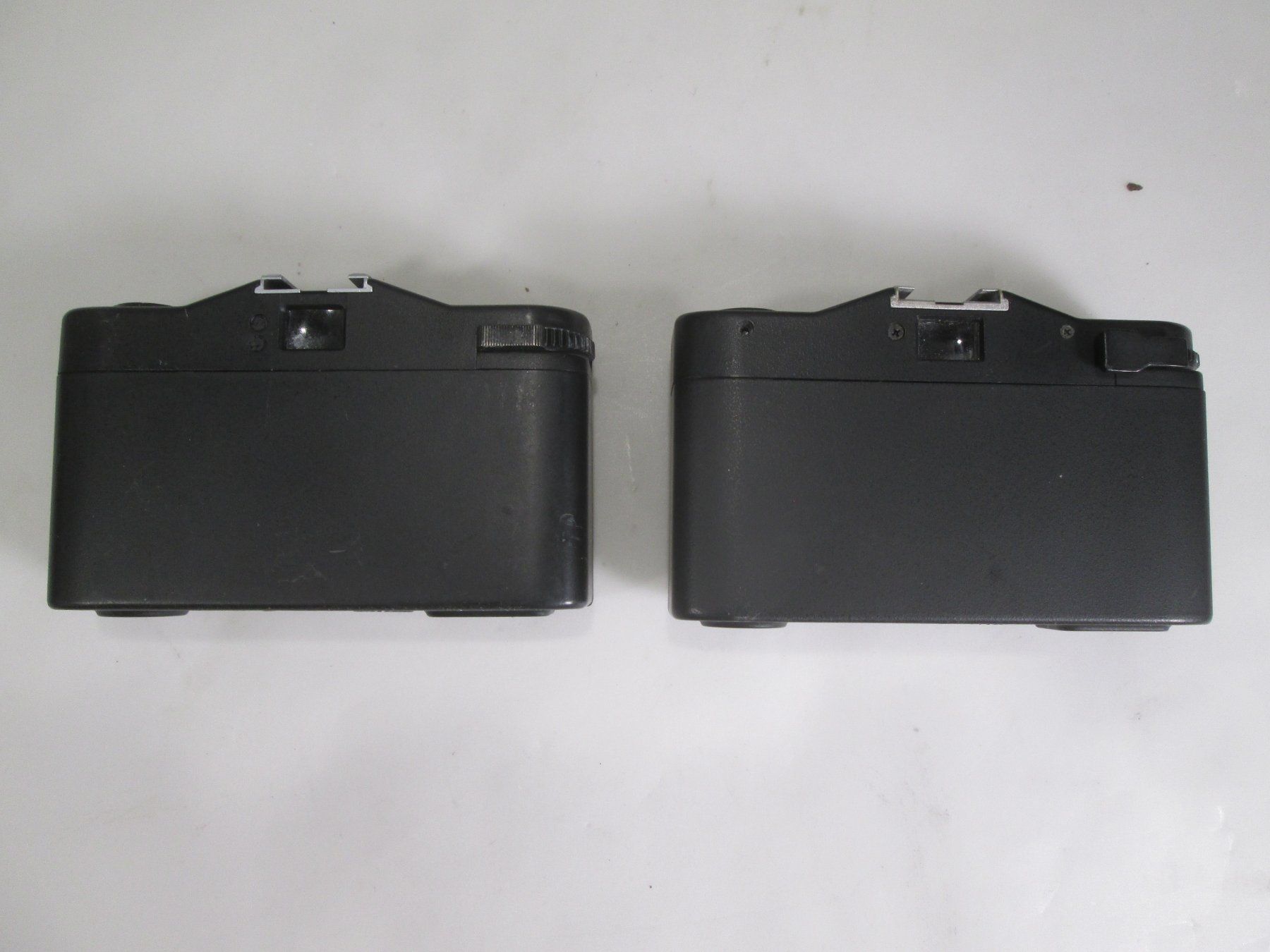 Minox Kamera: 2 Stück original MINOX 35 – Defekt aus Rapperswil SG von designandmore 2