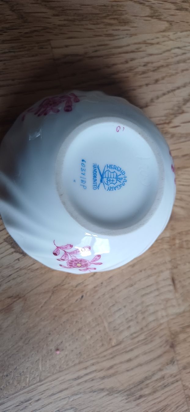 Herend Zuccheriere: Schöne Herend Deckel Dose – Usato da Flawil venduto da Naphtali 2