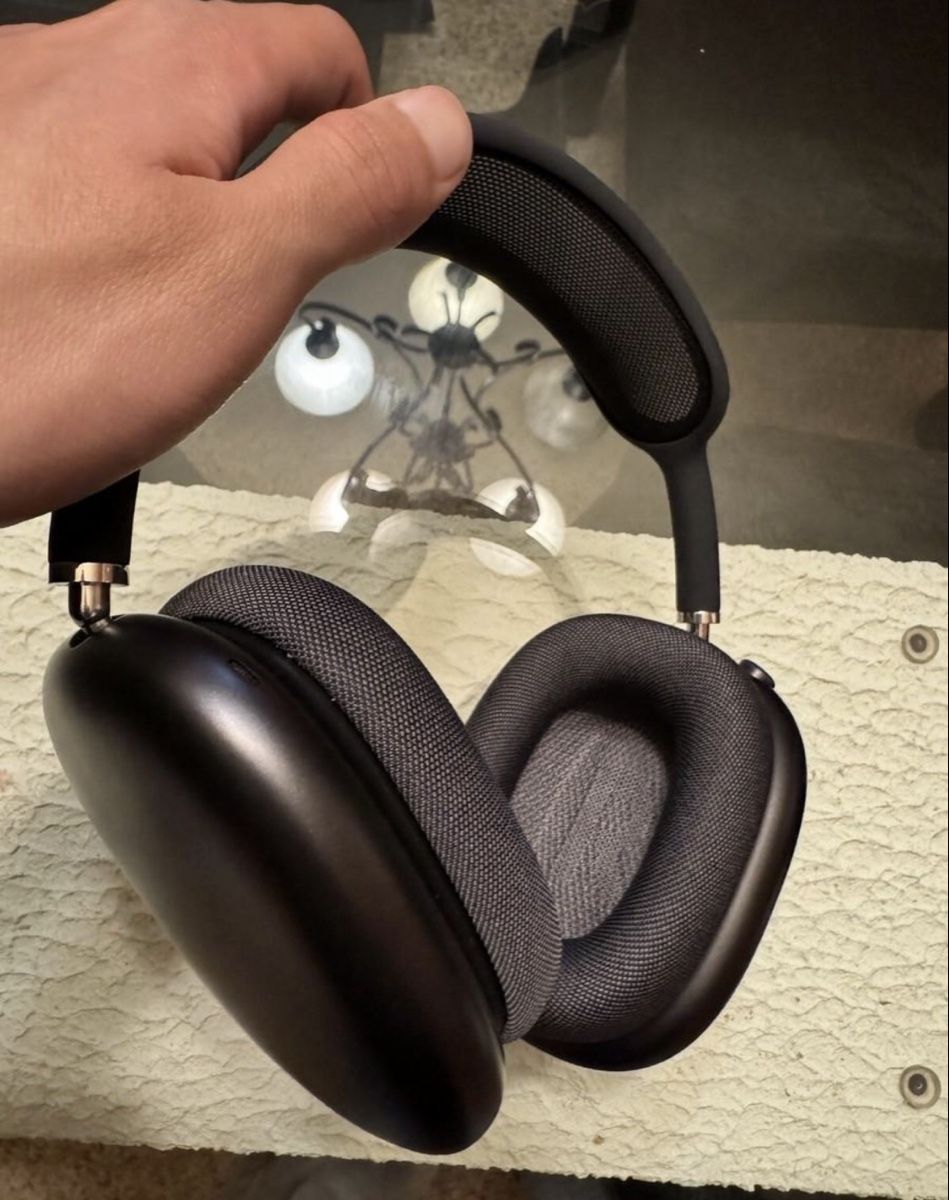 Apple Casques audio: AirPods Pro Max 2  – D'occasion à Payerne par roc_7jp6 1