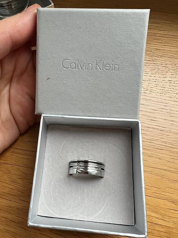 Calvin Klein Anelli: Anello combinato Calvin Klein – Usato da Luzern venduto da mic_99vf 1