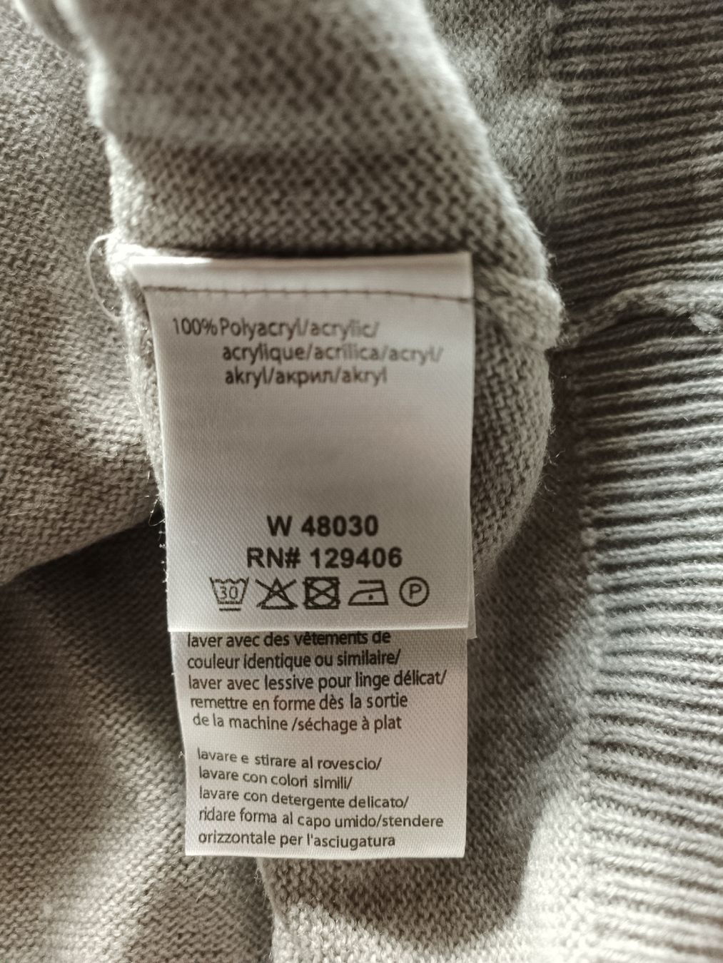 Pullover & Sweatshirts: Grauer Pullover 44 – Gebraucht aus Bätterkinden von Elefantenzoo 2