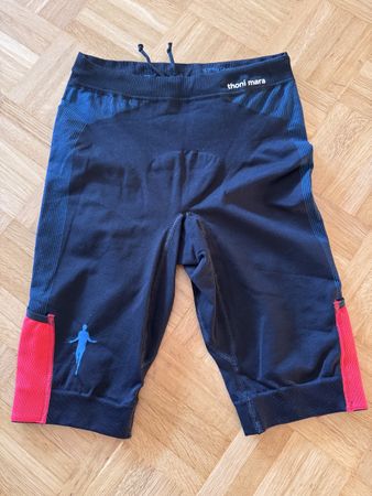 Toni Mara Sporthose NRG2, Gr. S, schwarz/blau