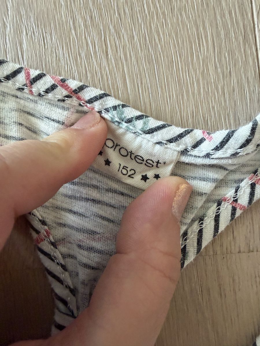 Vestiti & Gonne: Kleidchen 152 cm – Nuovo (secondo la descrizione) da Wallisellen venduto da Nataschab0 2