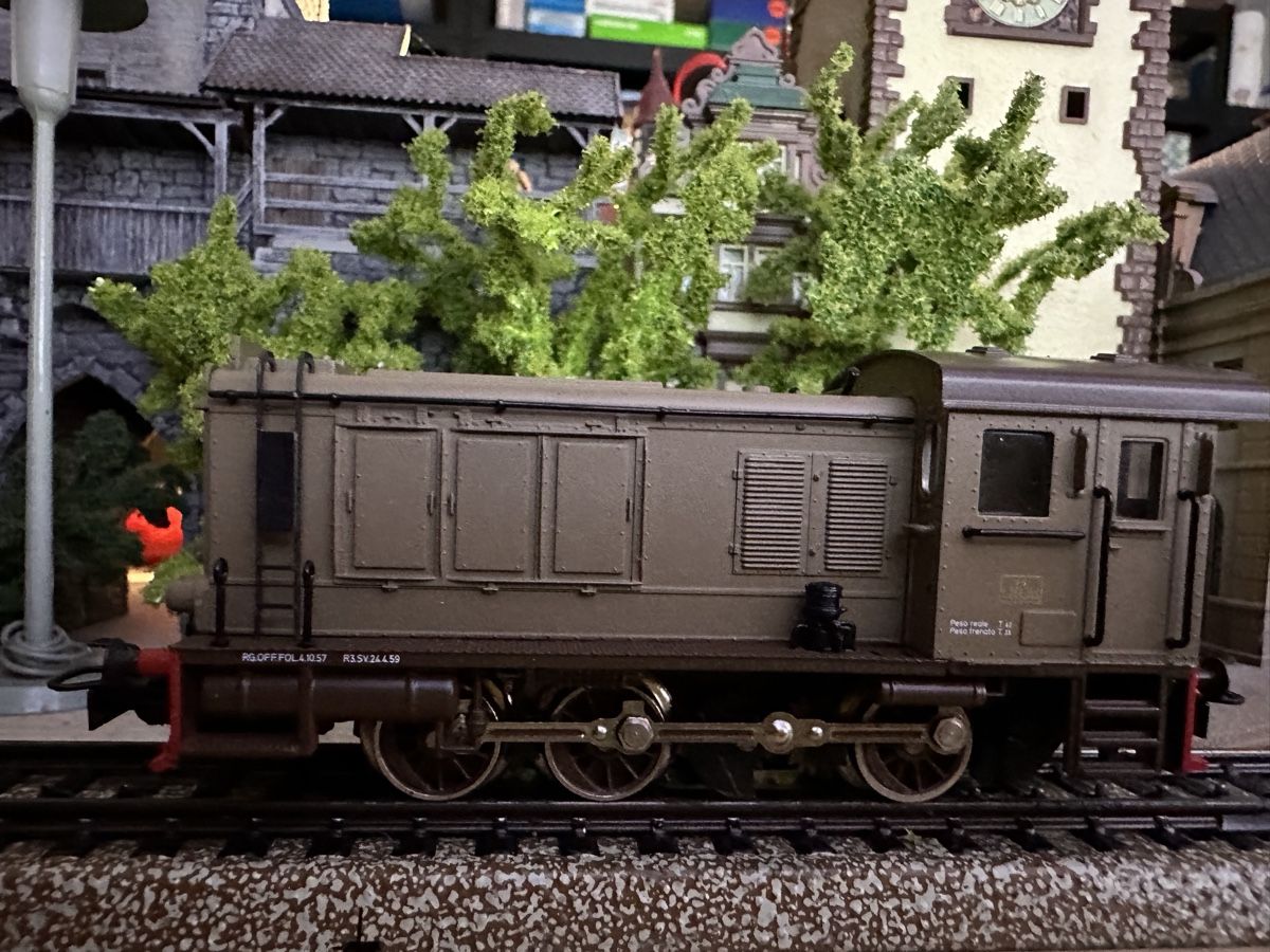 Märklin Modelleisenbahnen: Märklin 3142 FS D236 – Gebraucht aus Lupsingen von New-Haven 1