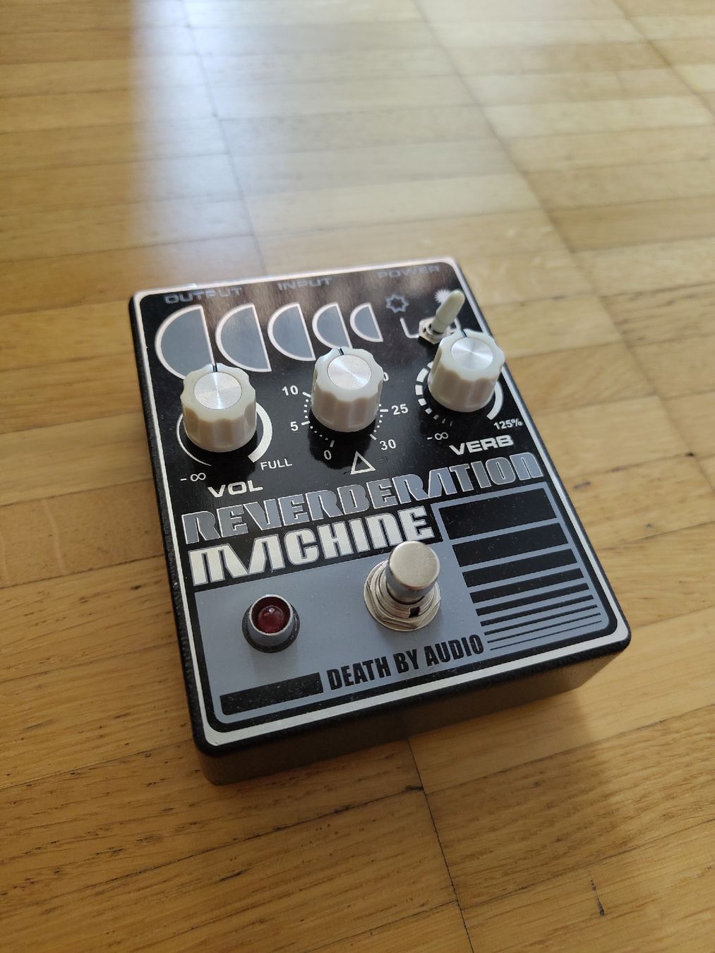 Musikinstrumente: "Reverberation Machine" Death by Audio – Gebraucht aus Zürich von Master_Blaster