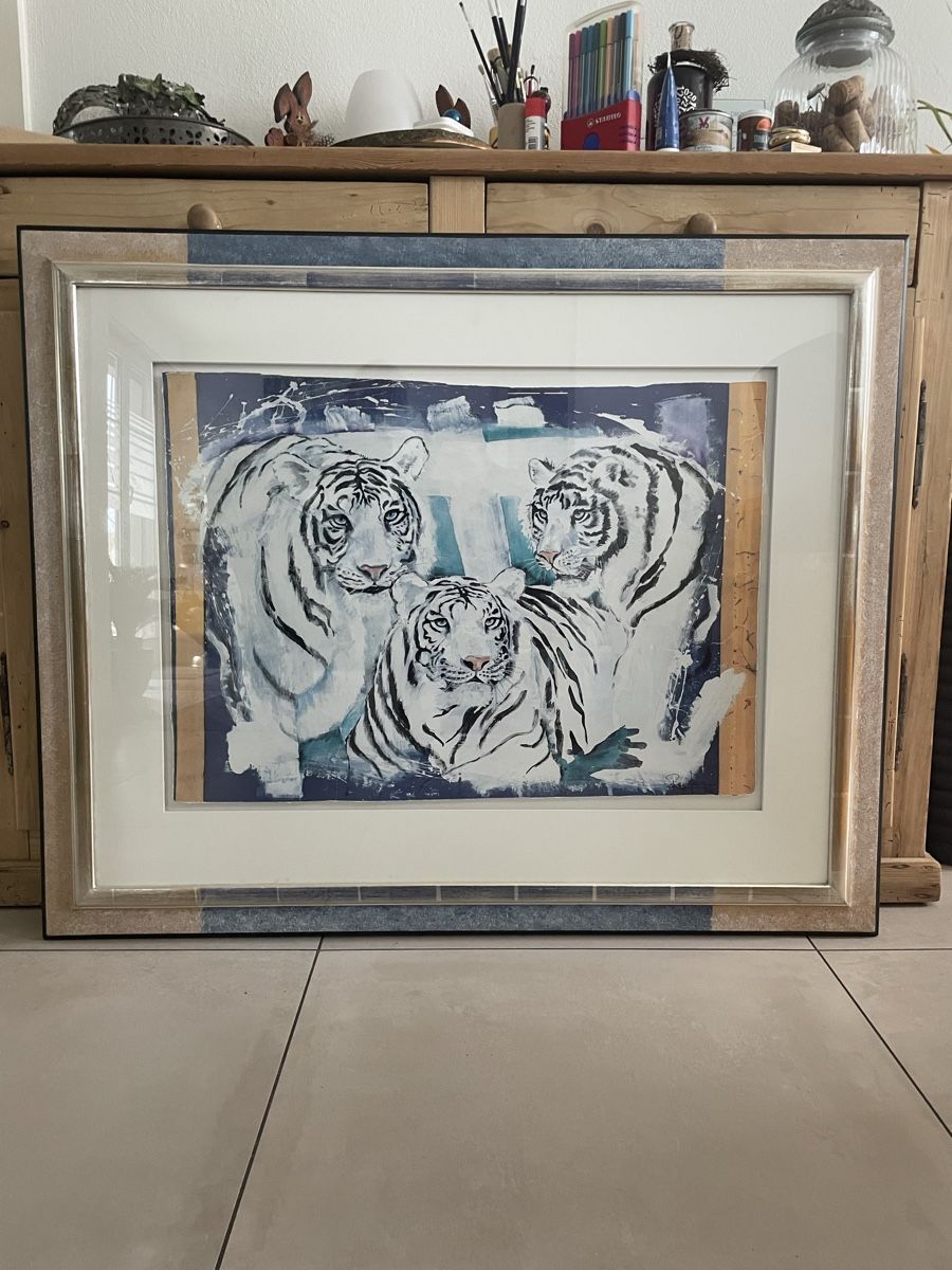 Poster & Bilder: Knie Three White Tigers Vergoldeter Bilderrahmen – Gebraucht aus Dübendorf von Magnum22inch