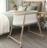 Neuwertiges Kinderbett Babywiege von IKEA mit Matratze