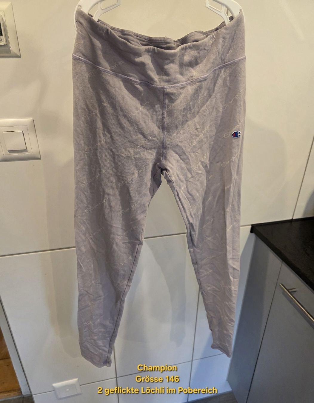 Champion Collant & Leggings: Champion Leggins Grösse 146 – Usato da St. Peterzell venduto da upcycling_