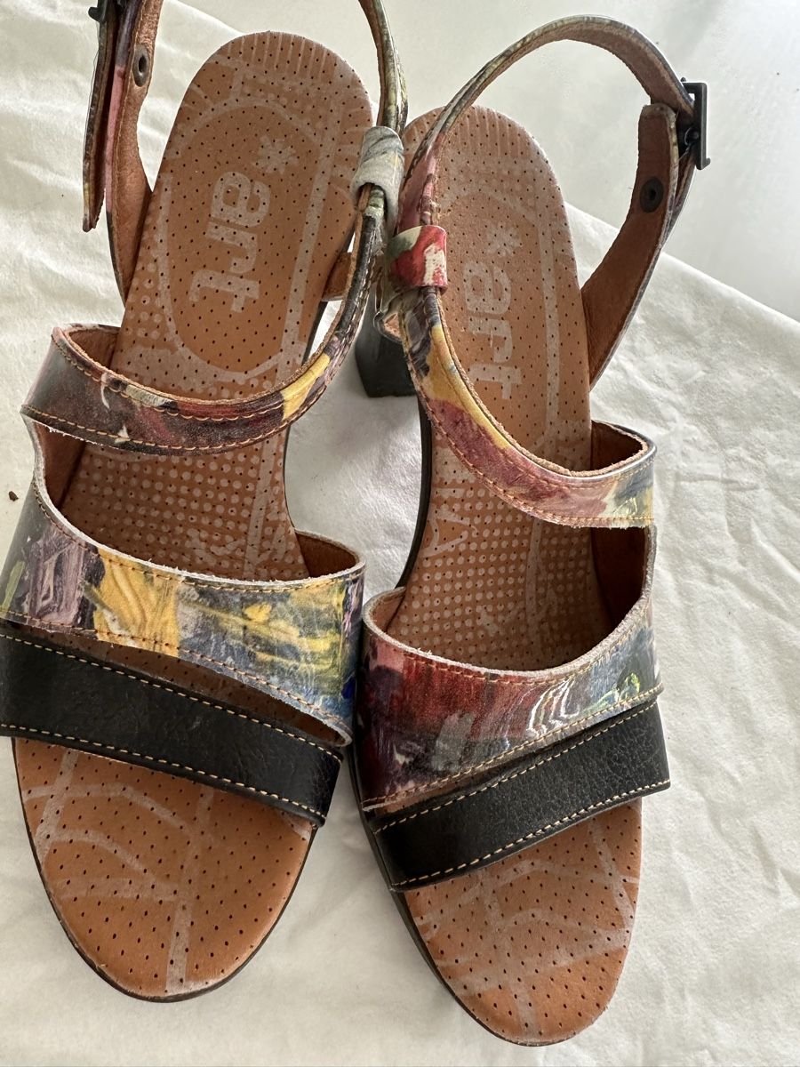 Art Scarpe da donna: ART SANDALES 38 – Usato da Chêne-Bourg venduto da Sophro