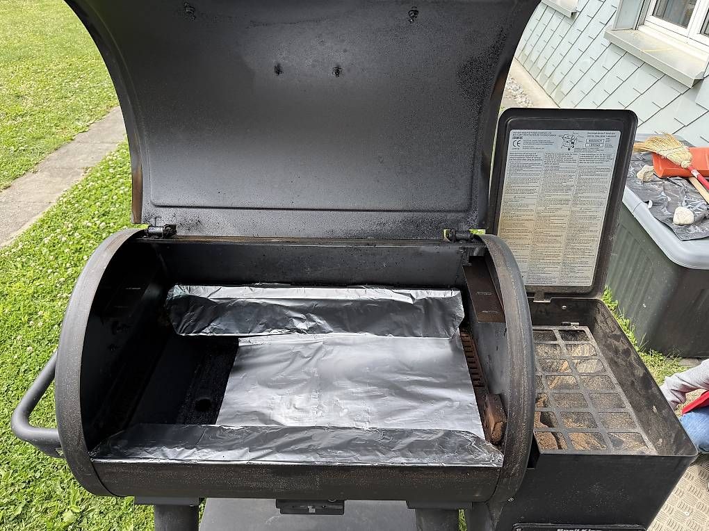 Broil King Griglie: Broil King Crown Pellet 400 Pelletgrill – Usato da Belp venduto da Habi85 2