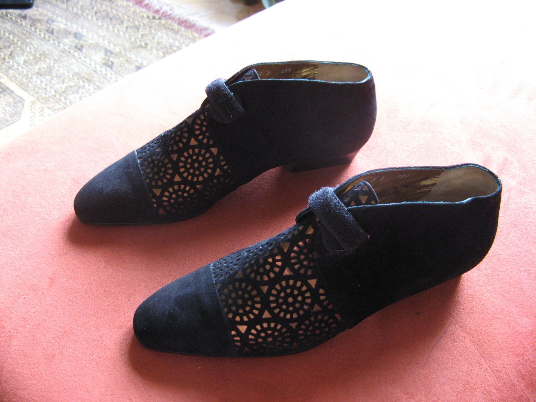 Damenschuhe: schwarze Halbschuhe Gr. 39,5 Giorgio Moretto – Gebraucht aus Zürich von apil 6