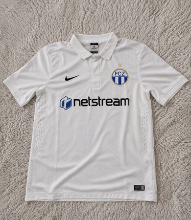 Weisse FCZ Trikot in Gr:L Gebraucht 