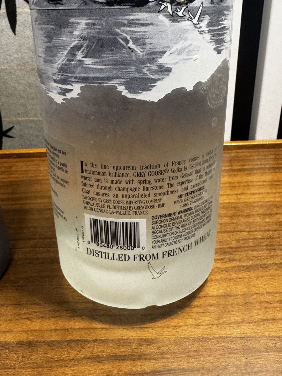 Bevande alcoliche: Absolut Vodka, Grey Goose Vodka, 2 Flaschen – Usato da Schlieren venduto da Eldi84 5