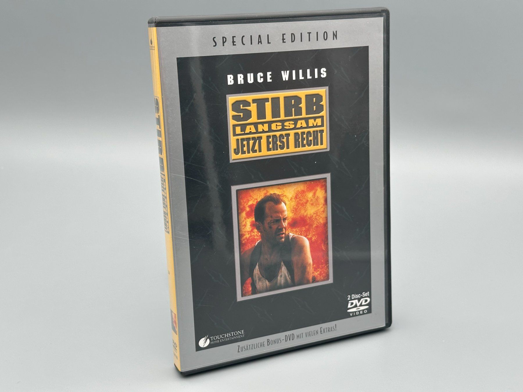 Tutti i DVDs: Stirb Langsam–Jetzt erst recht Special Ed. | 2 DVD Set – Usato da Schlieren venduto da selected_goods