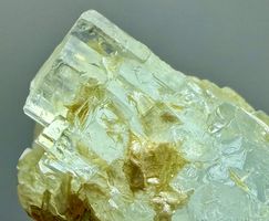 Aquamarin Rough! Blue light! 100 Karat! 