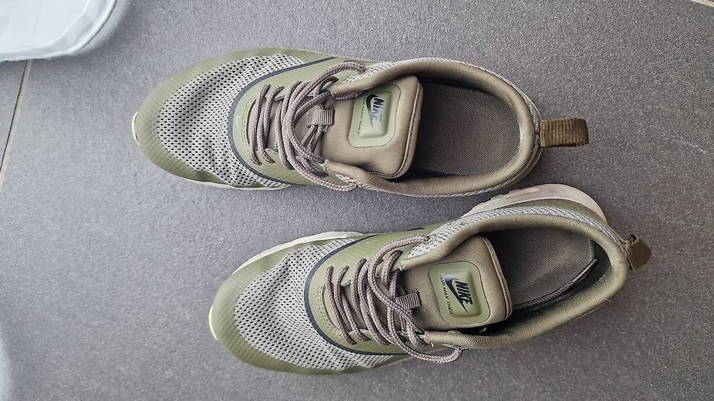 Nike Scarpe da donna: Damensneaker Nike Air Max Thea, Gr. 39 – Usato da Wängi venduto da bm8677 2