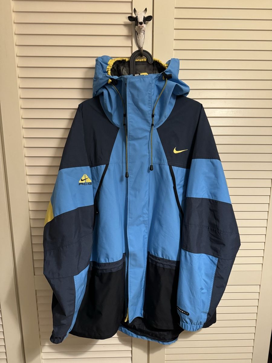 Nike Jacken: Nike ACG Skiing Jacket , size L – Gebraucht aus Zürich von Andriy_Zurich