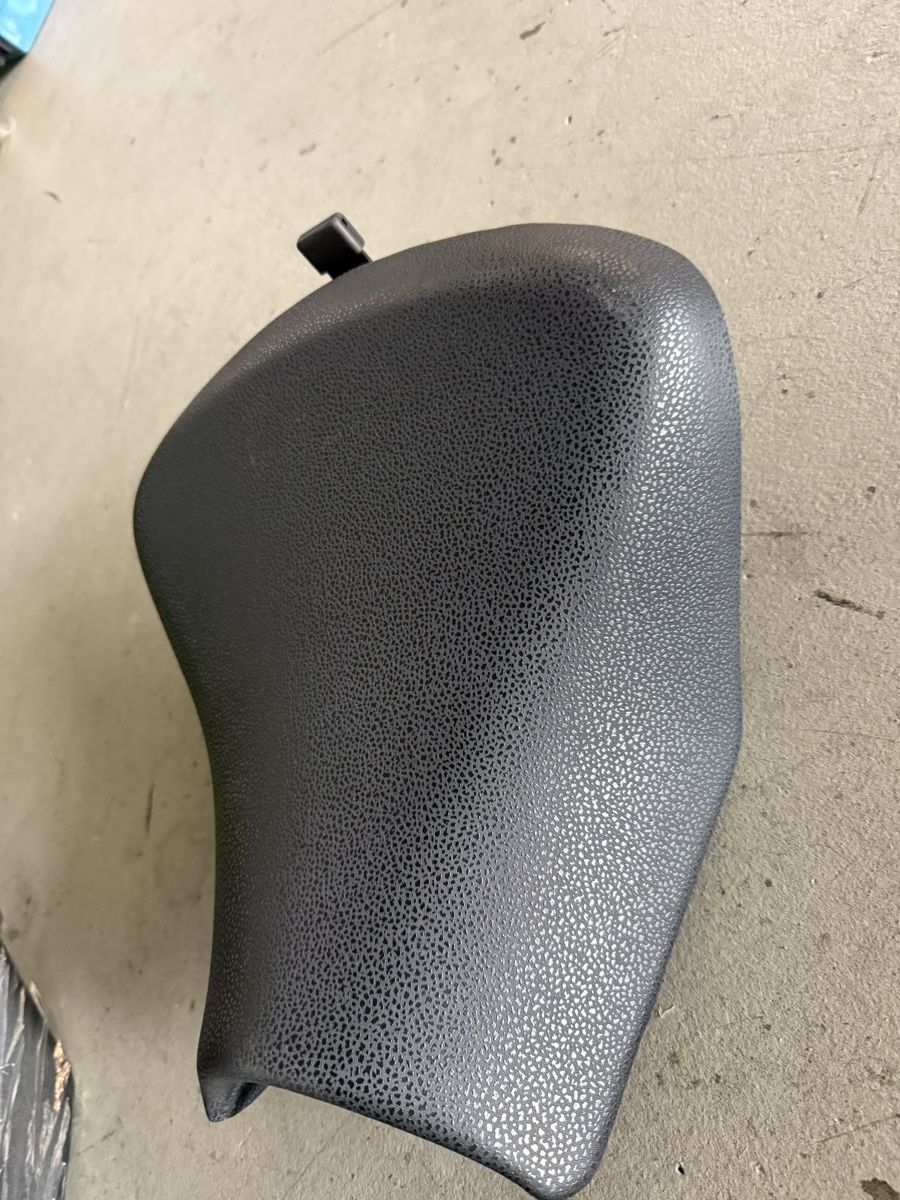 Kawasaki Tutti i ricambio per moto: Kawasaki Z650 Original Fahrersitz / Sitzbank (2017-2022) – Nuovo (secondo la descrizione) da Buochs venduto da 18-84