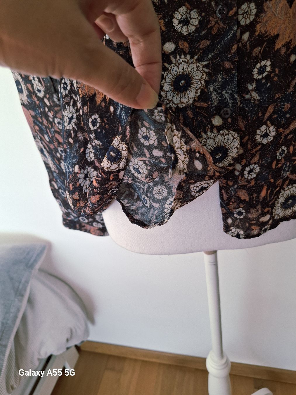Hemisphere Camicette: Chemisier à fleurs Hemisphere taille S, bleu viscose – Usato da Payerne venduto da wardi11 2