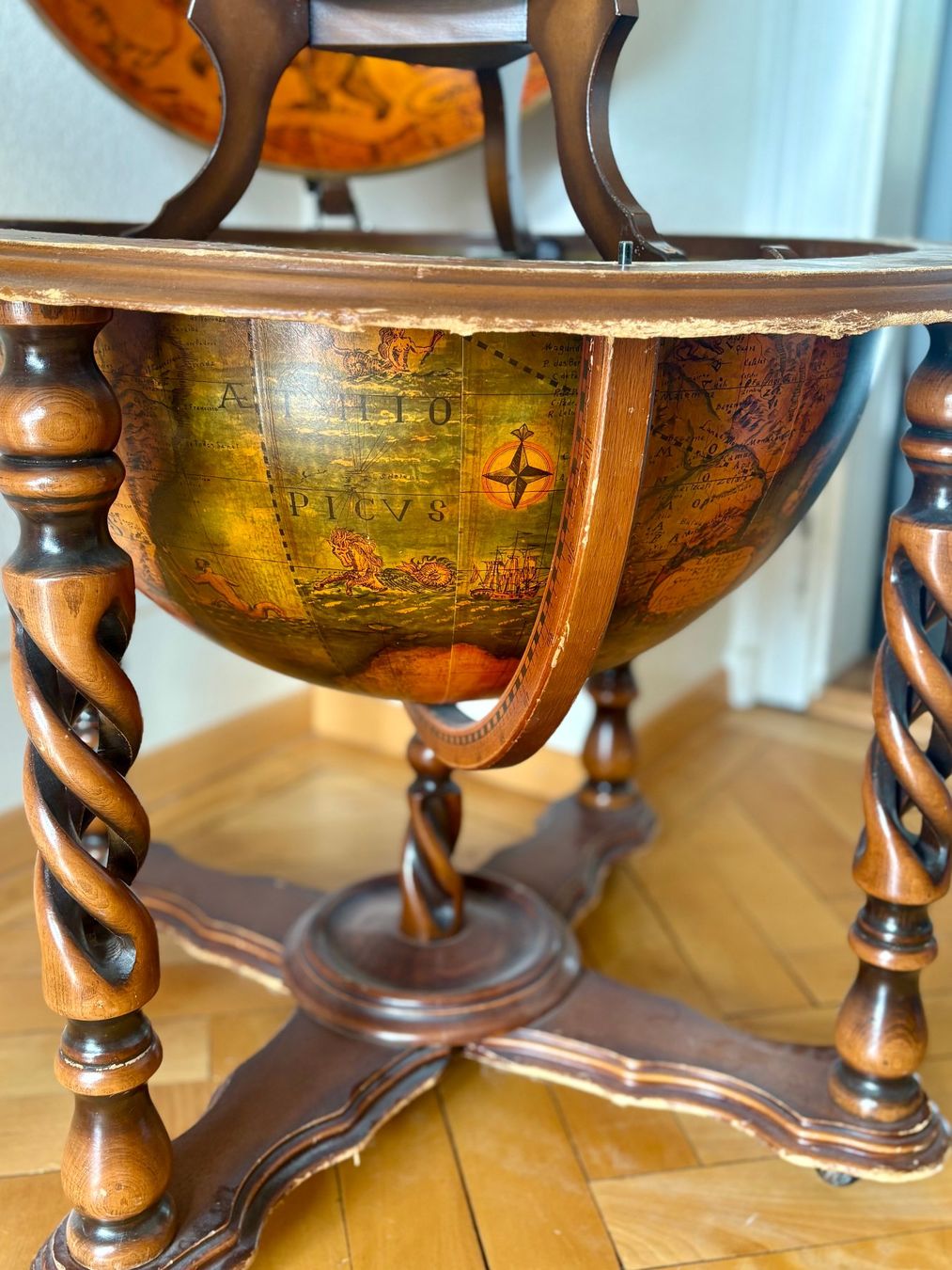 Autres décorations & accessoires: Magnifique globe-bar vintage – D'occasion à Fribourg par s_borgo 3