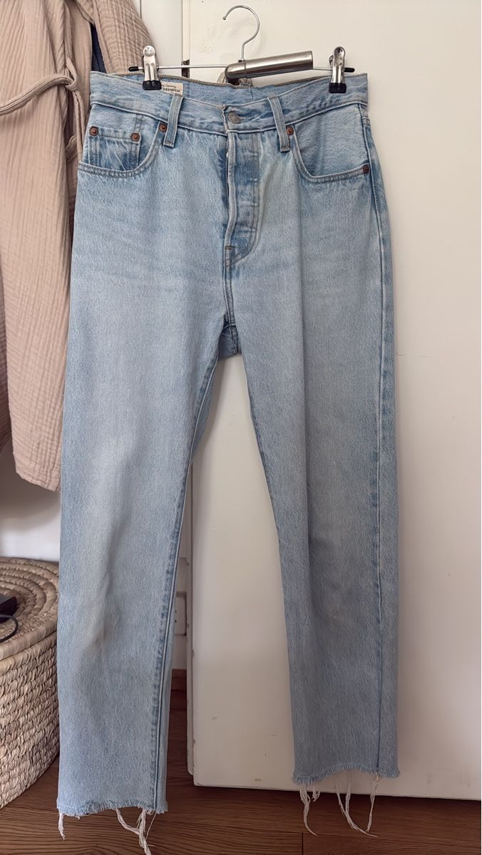 Levi's Jeans: Levi's 501 Gr.24 – Usato da Basel venduto da jolipups12