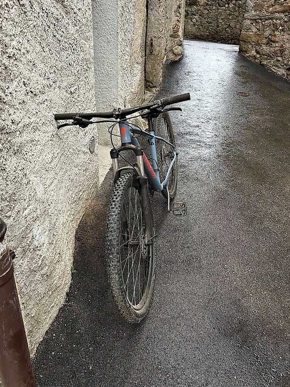 Biciclette: Bicicletta specialized – Nuovo e nell'imballaggio originale da Villa Luganese venduto da oli_7m5x