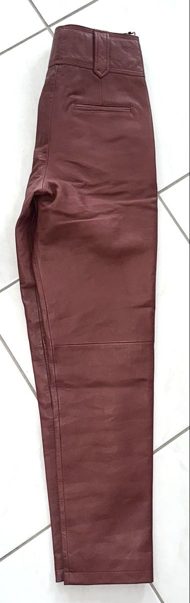 Sezane Hosen: SÉZANE HOSE GR. 34 LEDER neuwertig – Neu (gemäss Beschreibung) aus Unteraegeri von MH203 4
