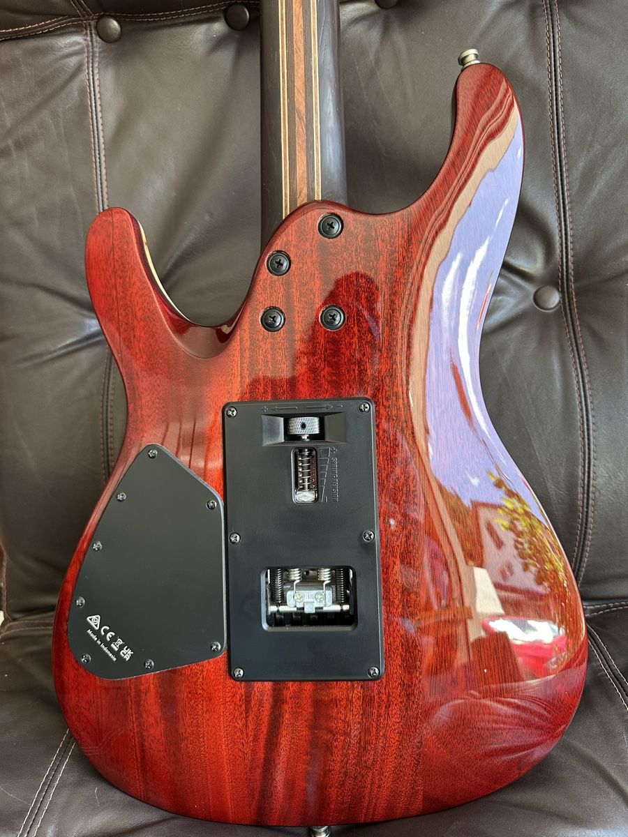 Ibanez Strumenti musicali: Ibanez premium S1070PBZ-CLB – Usato da Tschierv venduto da Screamingwolfguitars 3