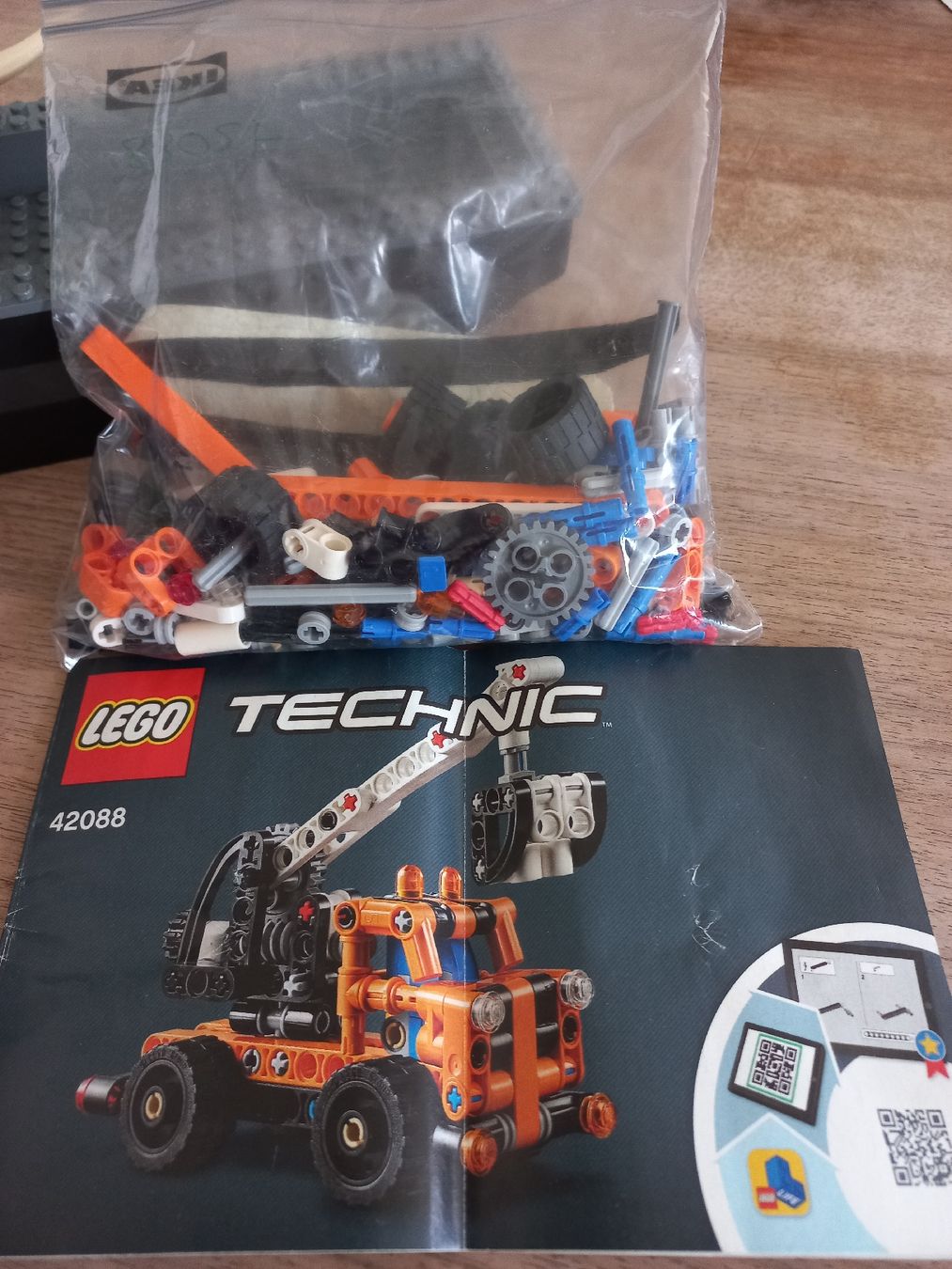 Lego Jouets: Lego Technic 42088 – D'occasion à Oberburg par Stef31285