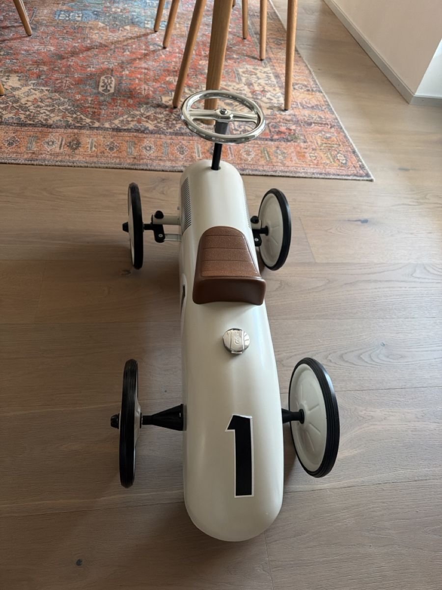 Vilac Fahrzeuge für Kinder: Vilac Auto Rutschauto – Gebraucht aus Schüpfen von melmel08 1
