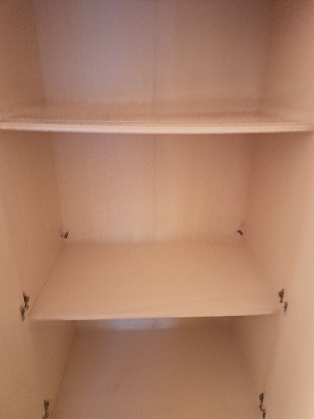 Armadi: Kleiderschrank – Usato da Flawil venduto da Leandro050700 2