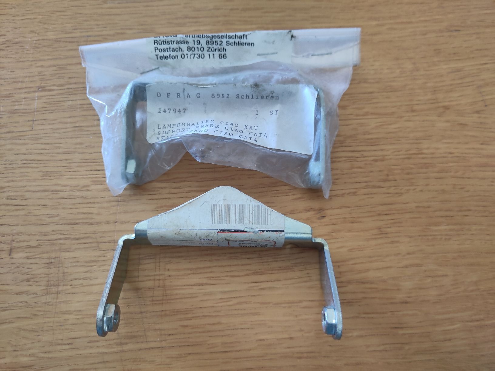 Piaggio Parti ricambio per ciclomotori: Fabrikneue Lampenhalter zu Piaggio Ciao Kat. – Nuovo e nell'imballaggio originale da Basel venduto da Corrado36