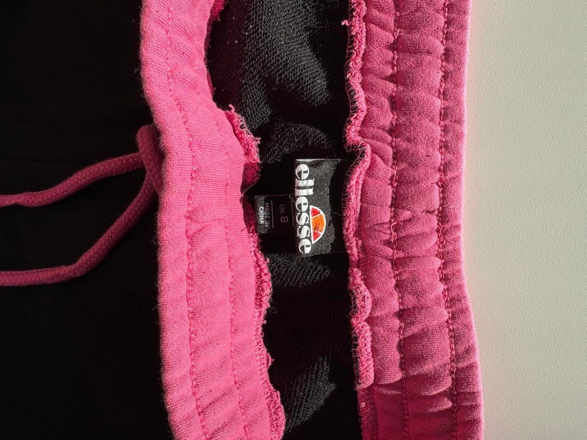 Ellesse Hosen: Ellesse Shorts Pink – Gebraucht aus Hünibach von marini21 1