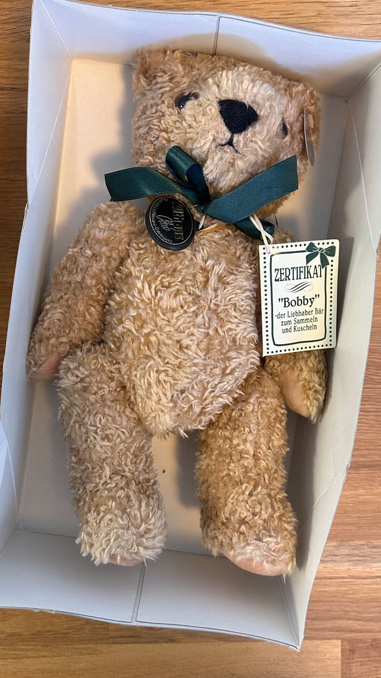 Bambole: Althans Club Bobby Teddy Originalverpackt – Nuovo e nell'imballaggio originale da Neuenkirch venduto da Bitsa 1