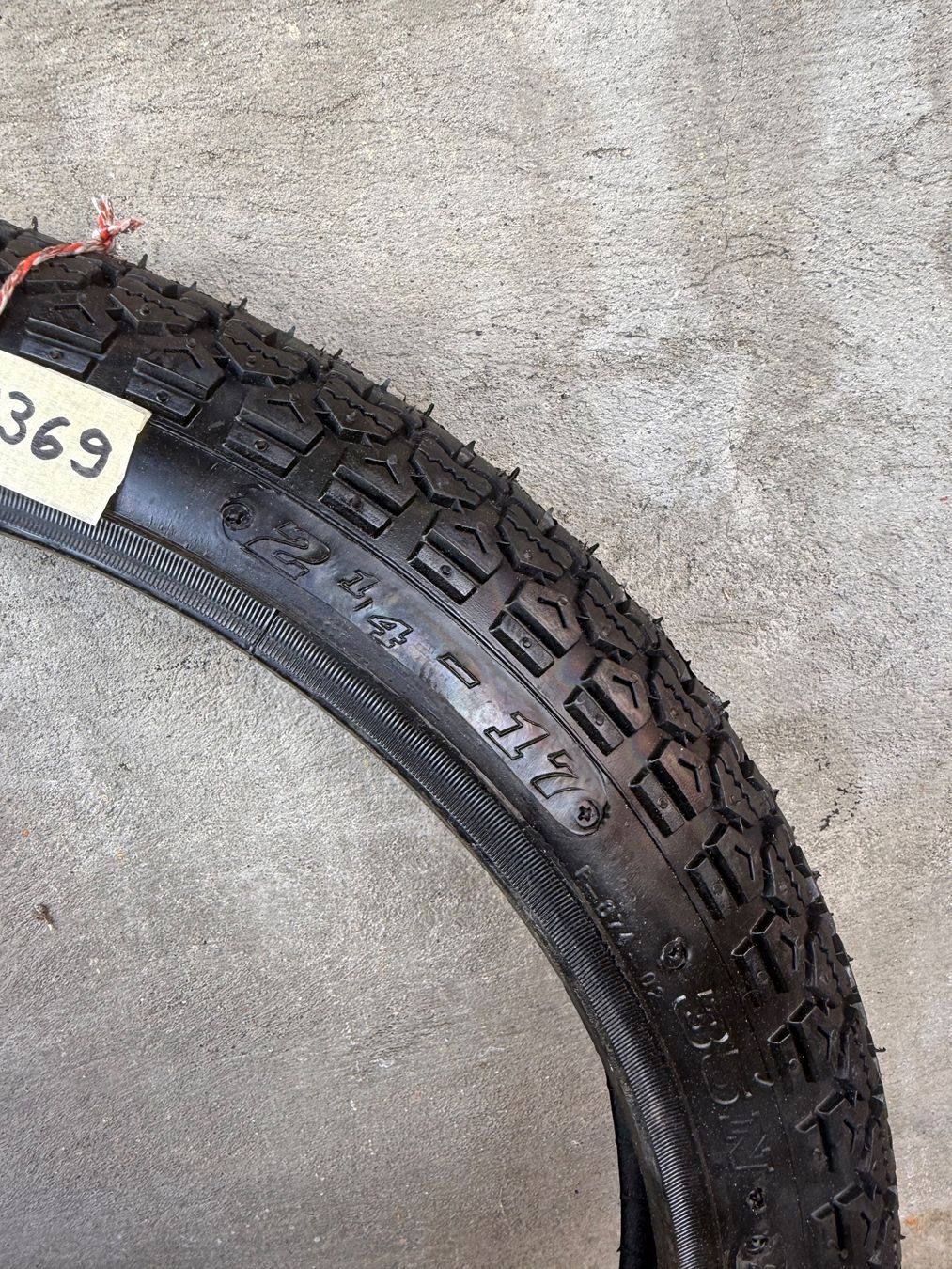 Puch Parti ricambio per ciclomotori: Mofa Pneu 17 Zoll 2 1/4 – Usato da Fahrni b. Thun venduto da berger_tuning34 1