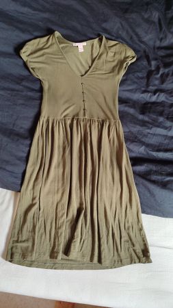 Kleid Anna Field Olivgrün Grösse S NEU