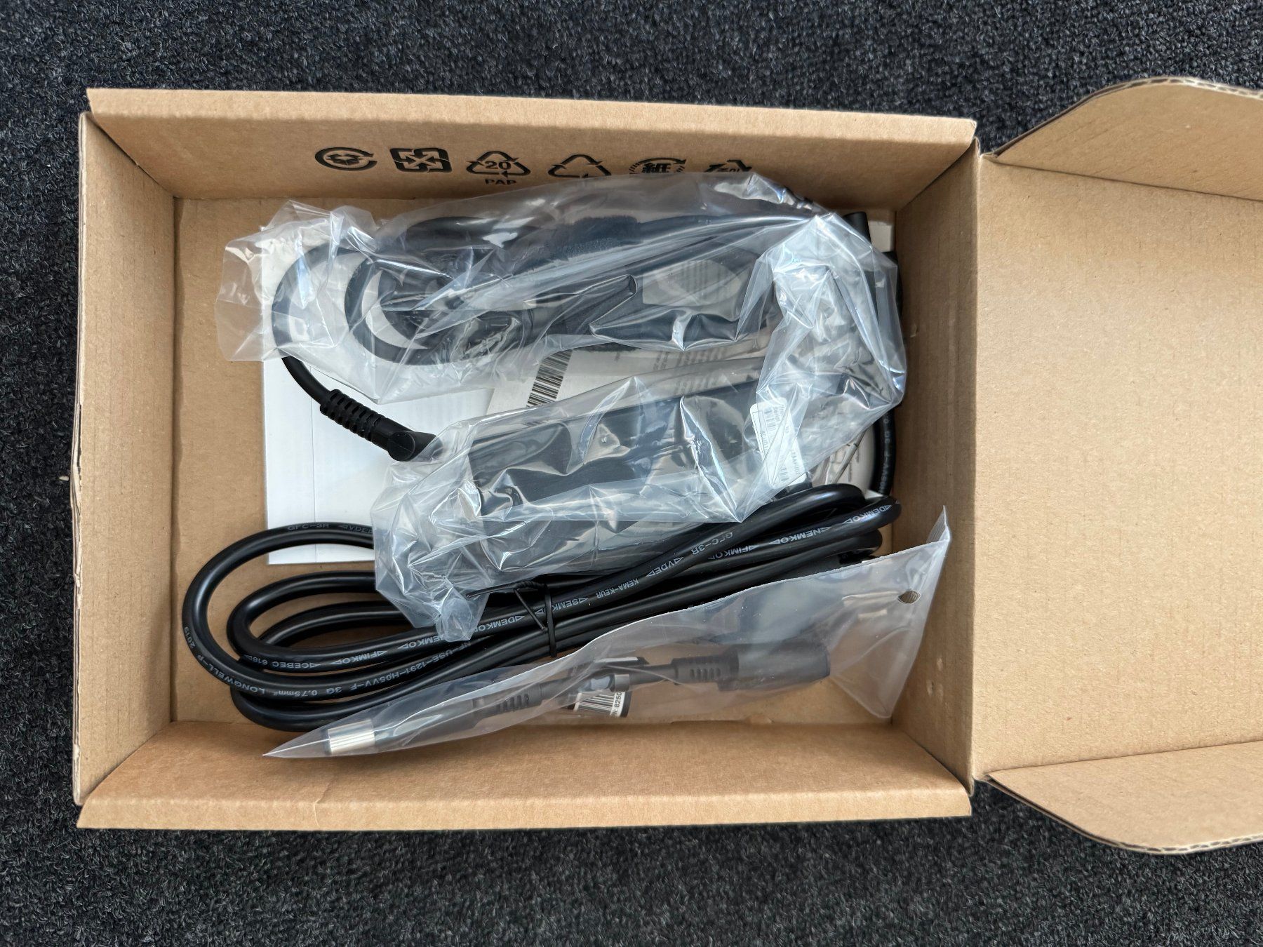 Caricabatterie: HP 45W Smart AC Adapter – Nuovo e nell'imballaggio originale da Zürich venduto da pinso77 1